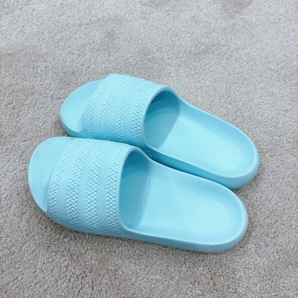 98% NEW ADIDAS SLIPPERS, SIZE 37.5 - Picture 5 of 7